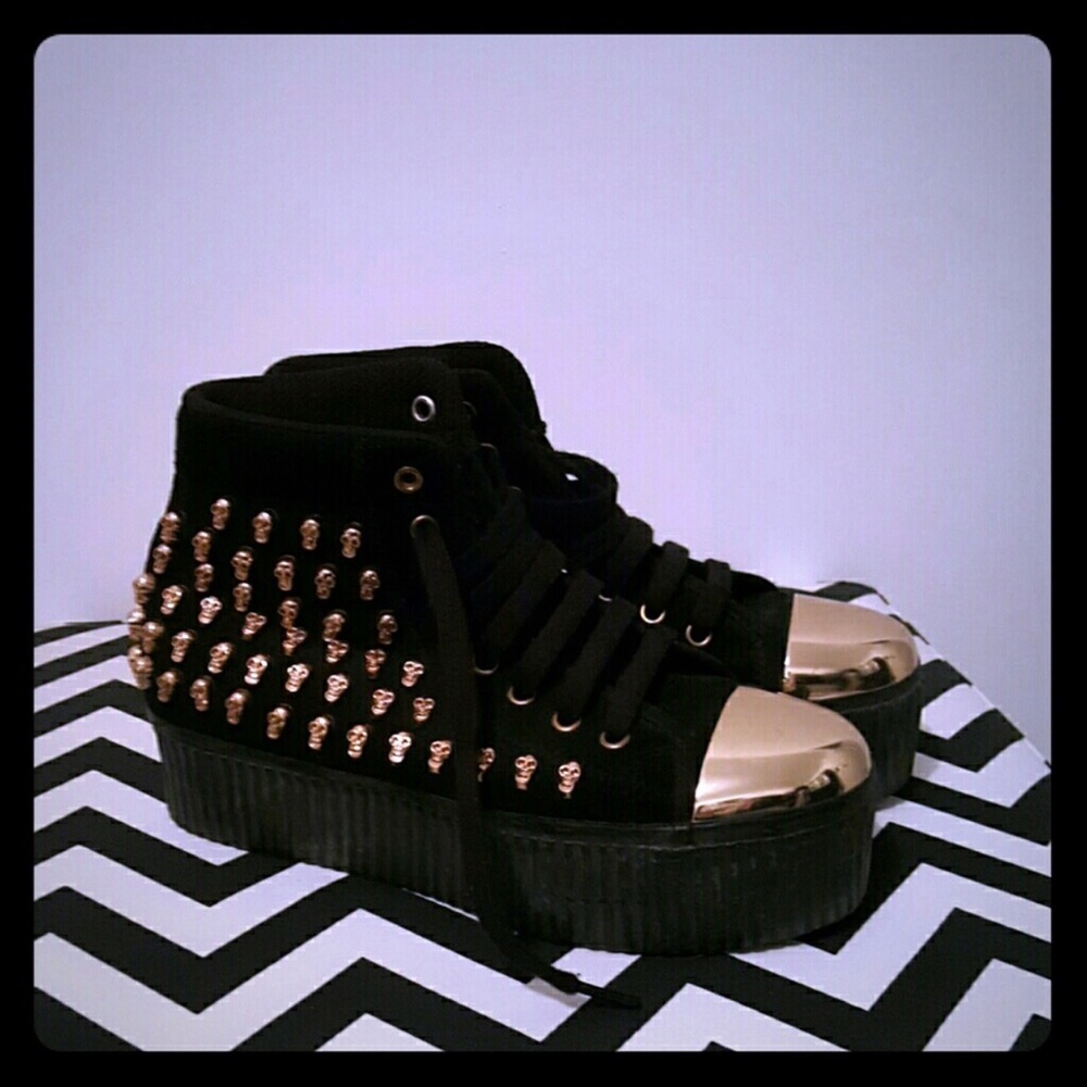 Jeffrey Campbell Skull stud flatform